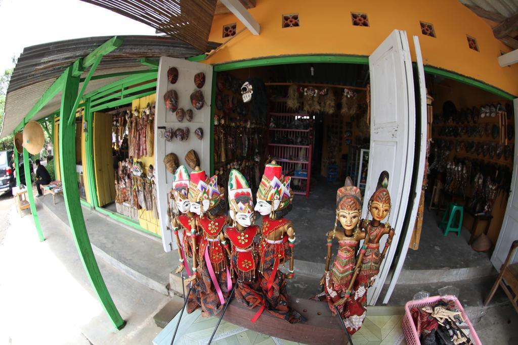 Omah Garengpoeng Guest House Magelang Kamer foto