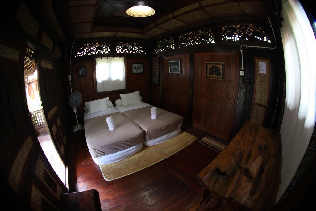 Omah Garengpoeng Guest House Magelang Kamer foto