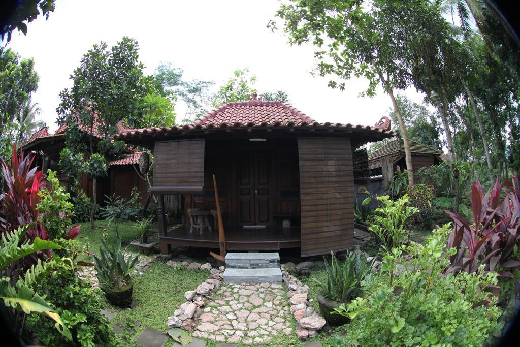 Omah Garengpoeng Guest House Magelang Kamer foto
