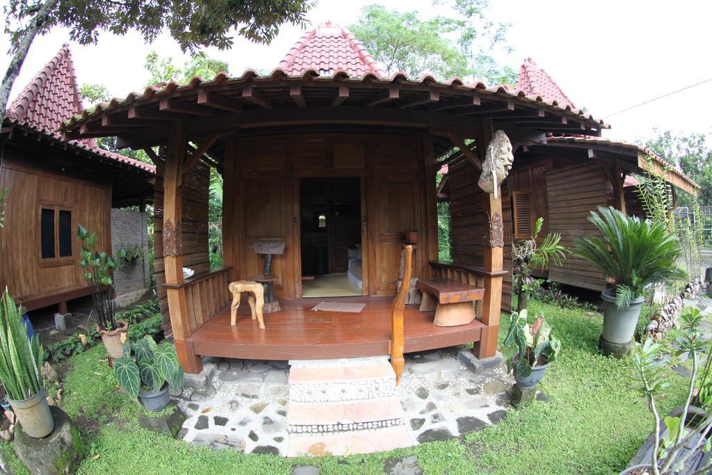 Omah Garengpoeng Guest House Magelang Kamer foto