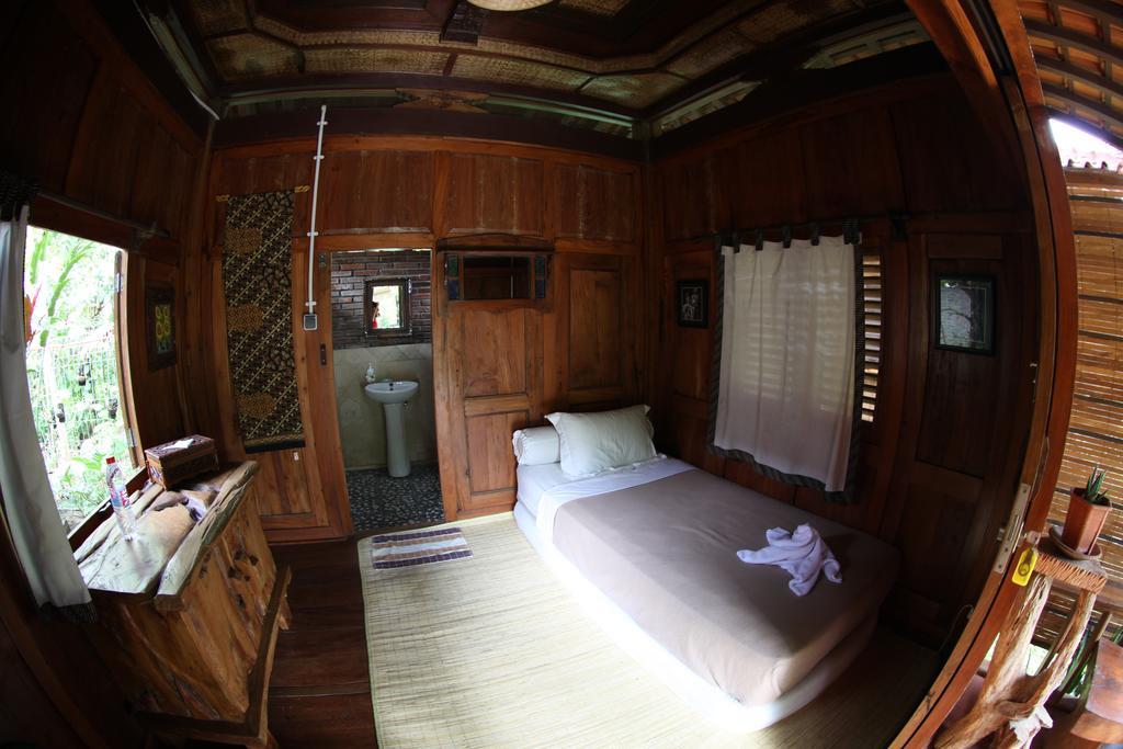Omah Garengpoeng Guest House Magelang Kamer foto